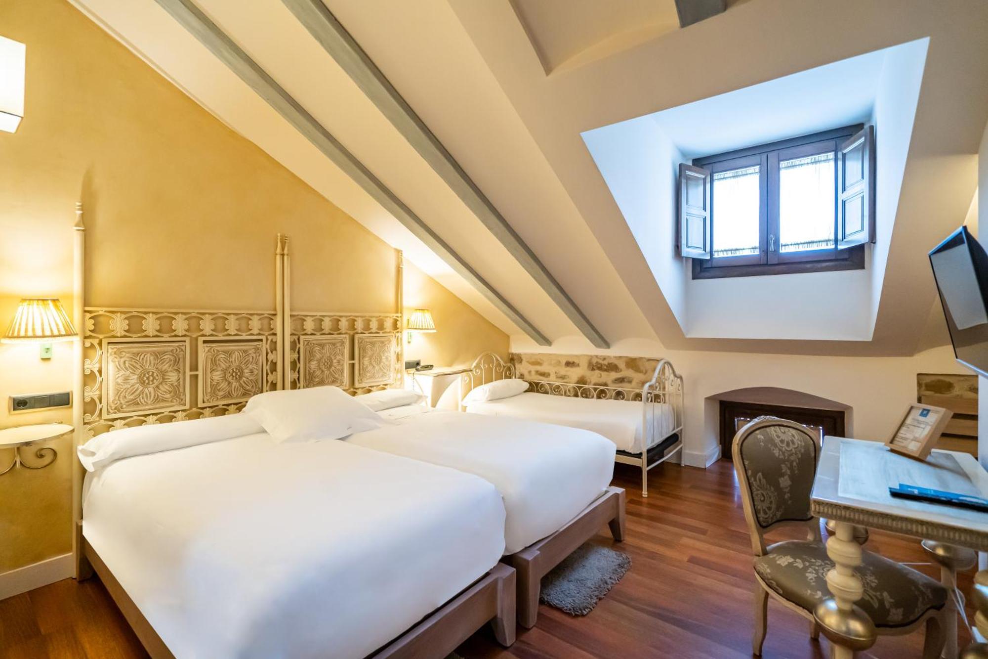 Yit La Casona Del Arco Hotel Baeza Buitenkant foto